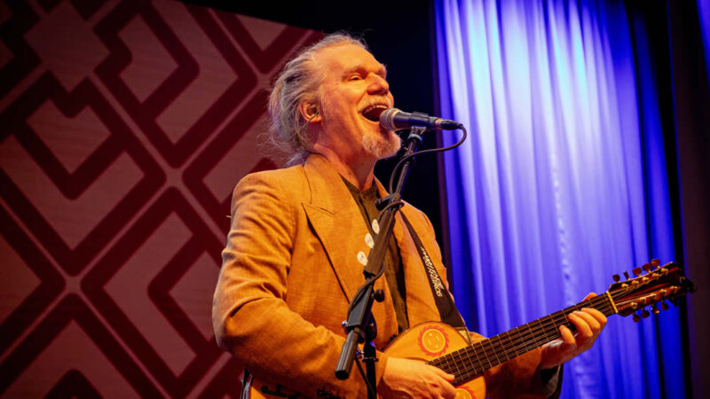 Humberto Gessinger faz show em Ribeirão Preto