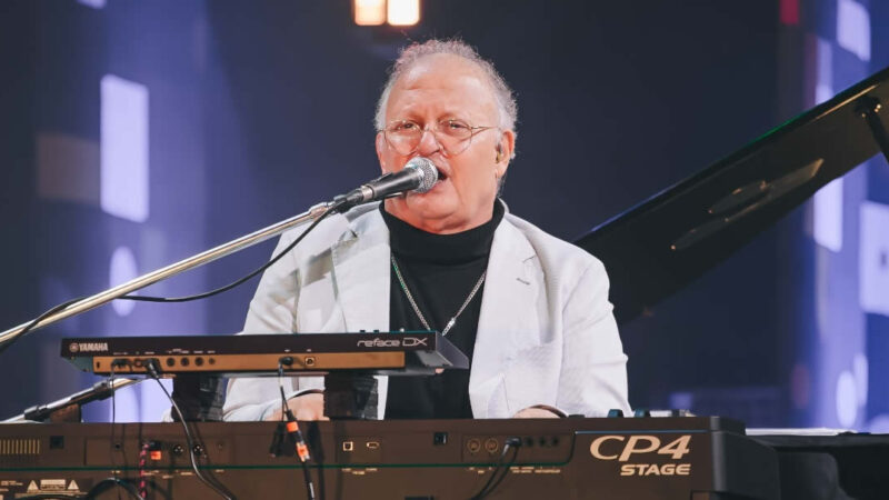 Guilherme Arantes chega a Ribeirão Preto com show repleto de clássicos