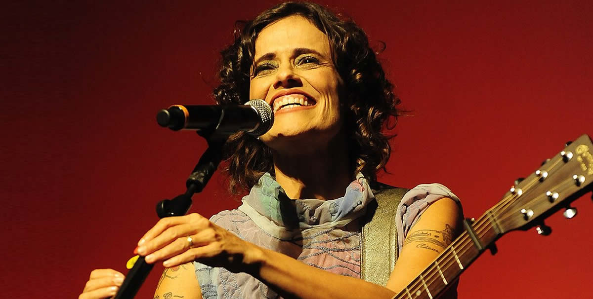 Zélia Duncan anuncia novo álbum de inéditas